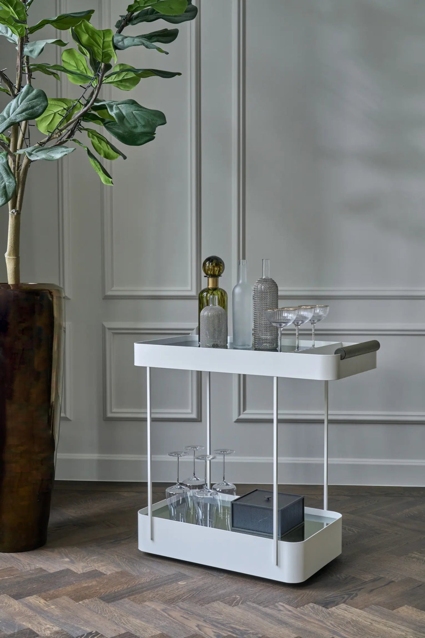 BUTLER Serving Trolley - Schweizer Wohnkonzept