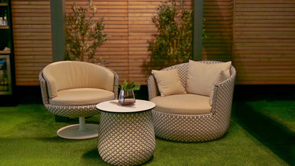 BLOOM Outdoor Lounge Set – Table & Lounge Chairs - Schweizer Wohnkonzept