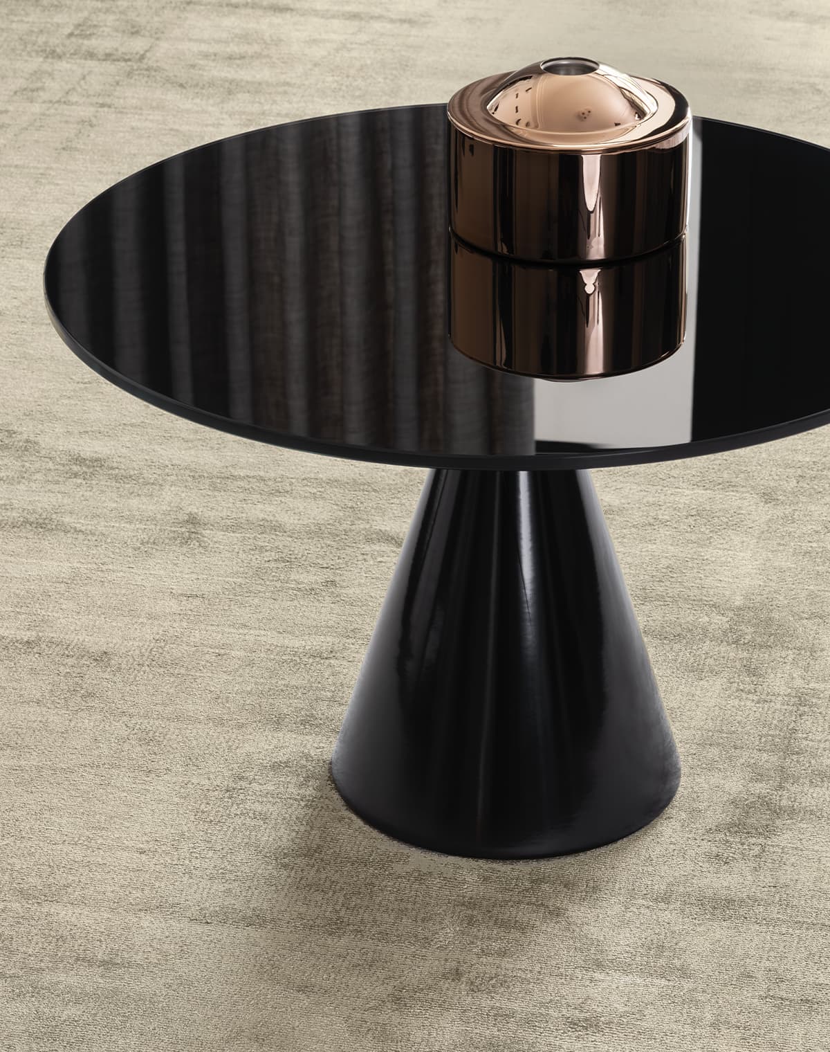 ipdesign ROXY Side & Coffee Table - Jet Black - Showroom Piece - Schweizer Wohnkonzept